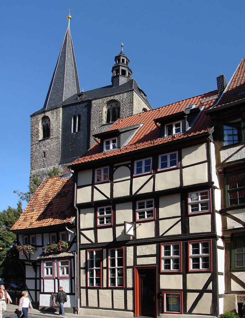 20061008 142906 Blick von der Marktstraße zur Marktkirche St. Benedikti